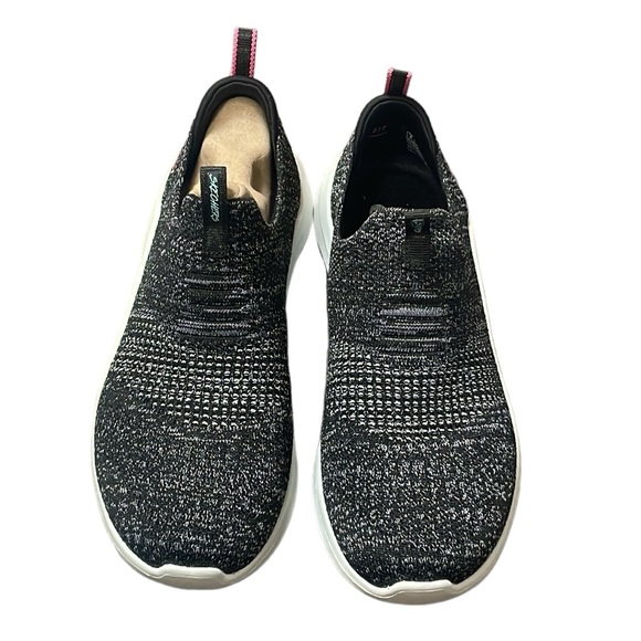 Skechers - Women’s Slip On Shoes - Picture 2 of 7